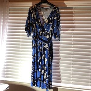 A blue floral Merona dress size Large